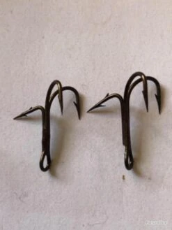 39 Hameçon Double N 4 IDEM Réf 9908 Bz Limerick Equerre 90 Degrés Avec Pic Pêche Carnassier Mustad -Offerte Carnassiers Negozio 00003 39 hamecon double n 4 ref 9908 bz limerick equerre 90 degres avec pic peche carnassier vmc