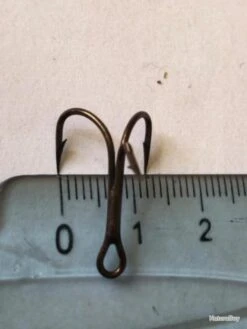 39 Hameçon Double N 4 IDEM Réf 9908 Bz Limerick Equerre 90 Degrés Avec Pic Pêche Carnassier Mustad -Offerte Carnassiers Negozio 00004 39 hamecon double n 4 ref 9908 bz limerick equerre 90 degres avec pic peche carnassier vmc