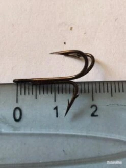 39 Hameçon Double N 4 IDEM Réf 9908 Bz Limerick Equerre 90 Degrés Avec Pic Pêche Carnassier Mustad -Offerte Carnassiers Negozio 00005 39 hamecon double n 4 ref 9908 bz limerick equerre 90 degres avec pic peche carnassier vmc